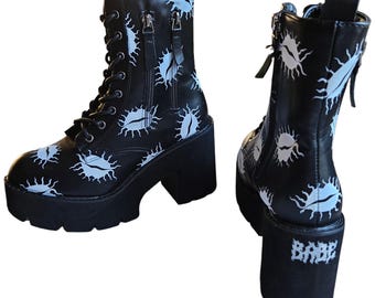 THEBABEWEAR Hot Lip Custom Painted Boots Size 6.5/7