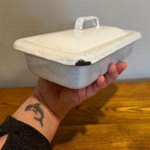 Mid Century Enamelware Medical-Dental Storage Box-Vintage Hospital Supply-Refridgerator Container-Stash Box-Jewelry Box-Trinket Box