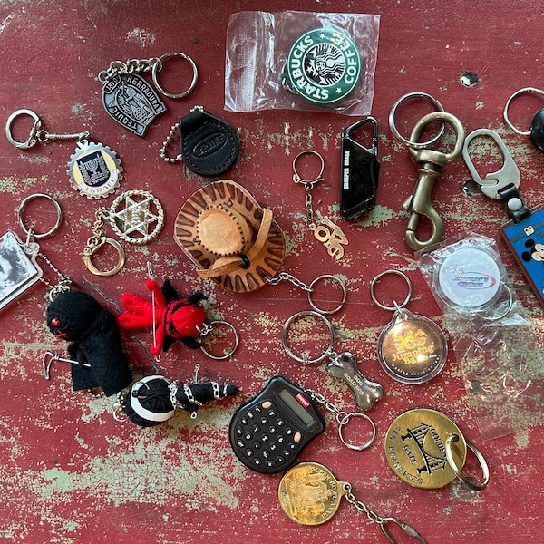 Vintage Keychains-Mixed Lot of 21 Pieces-Key Rings-Memorabilia-Vtg Advertising-Collectibles-Instant Collection-Travel Souvenirs-Purse Charms