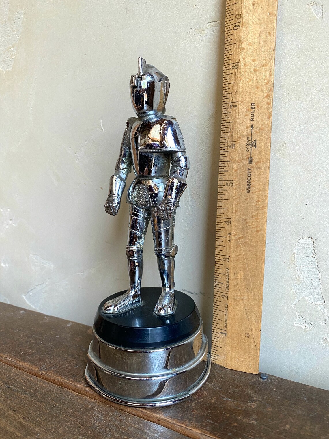 Vintage 1960s Musical Knight in Armor Table LighterNovelty Etsy