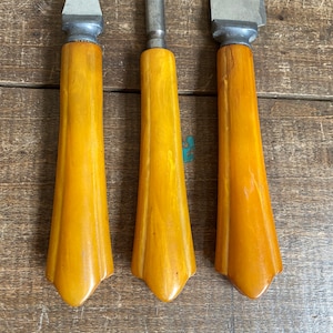 Vintage Bakelite Carving Set: Art Deco Butterscotch Cutlery