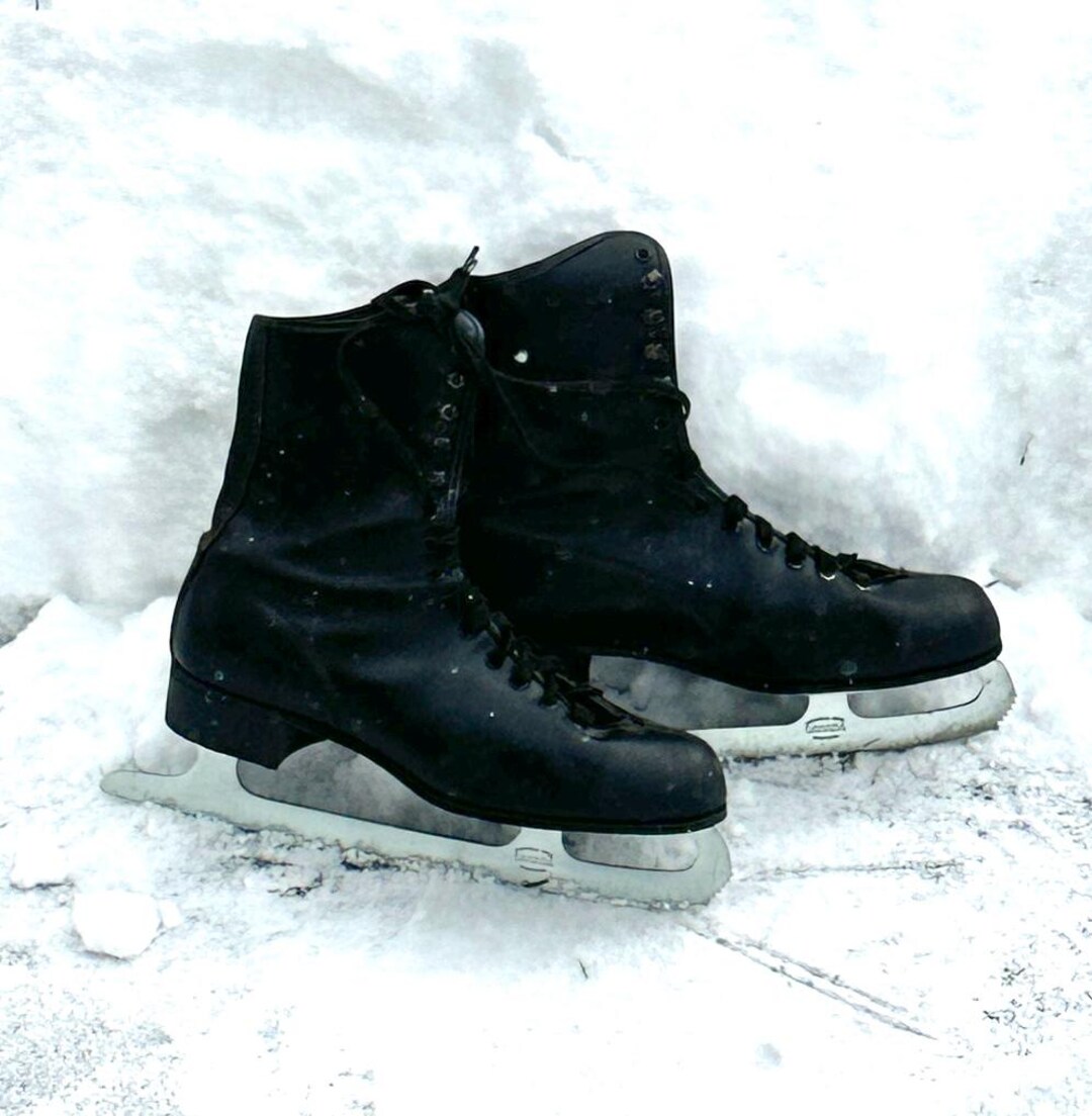 Vintage 1960s Pacemaker Ice Skates: Black Leather, Size 8, Canada - Etsy