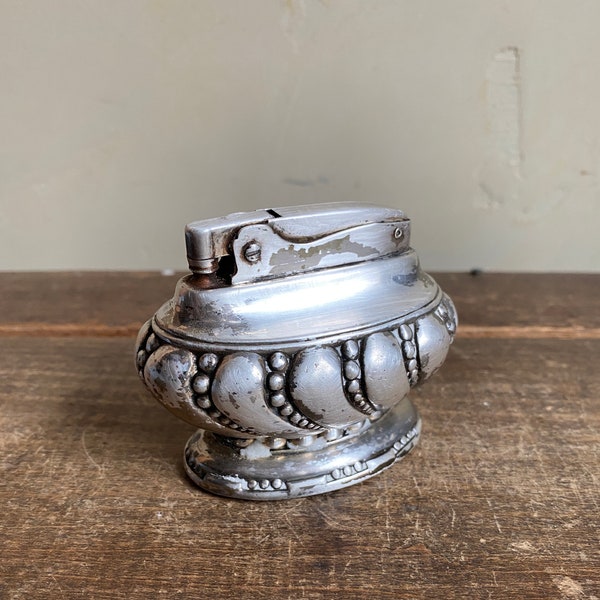 Mid Century Silverplate Ronson Crown Table Lighter-Vintage 1950s Cigarette Lighter-Art Deco Style-Tobacciana-Hollywood Regency Decor-REDUCED