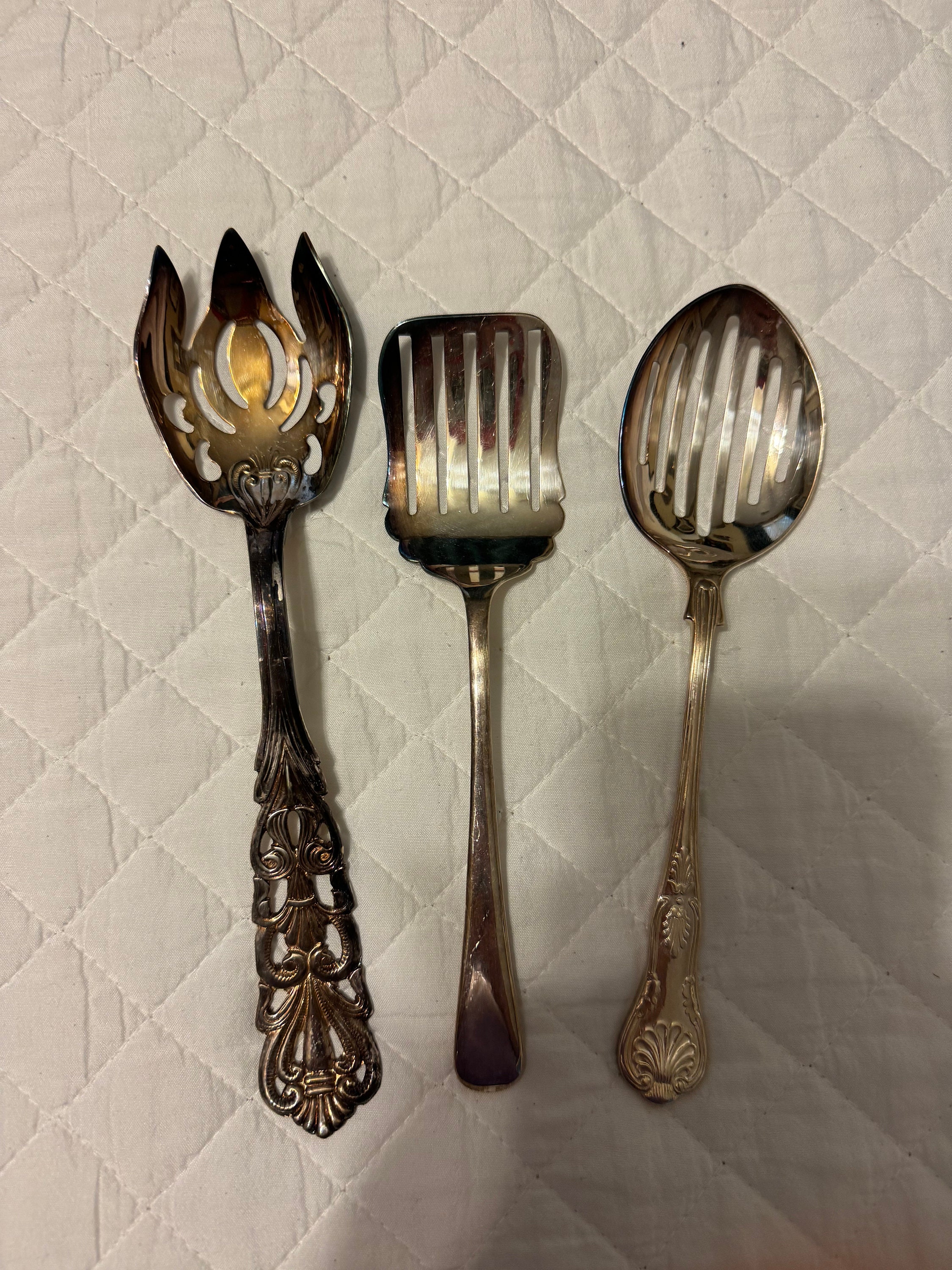 Lot of 3 assembled English silver plated serving flatware