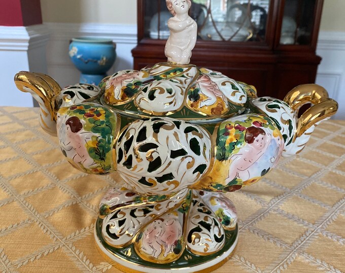 Capodimonte Large Décorative Centerpiece Tureen Bowl Footed Cherub