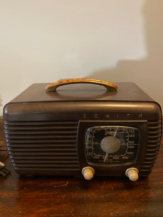 Vintage Zénith Tube Radio Large Dial Bakelite Restored 1940s Art