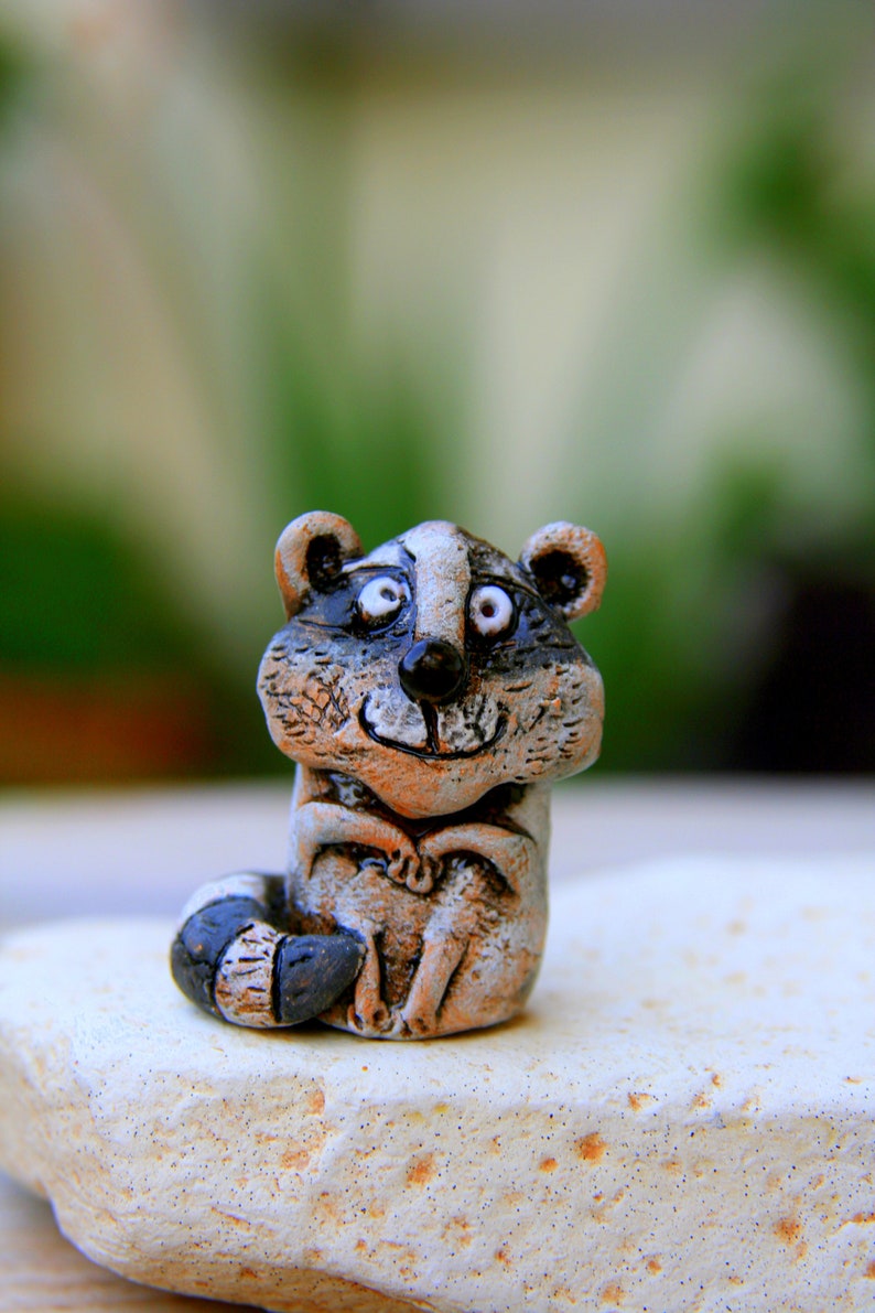 making ceramic figurines