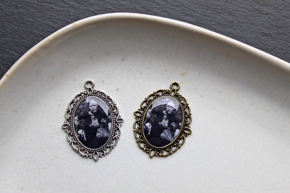 Bonnie Clyde Couples Necklace Set – MommaJ