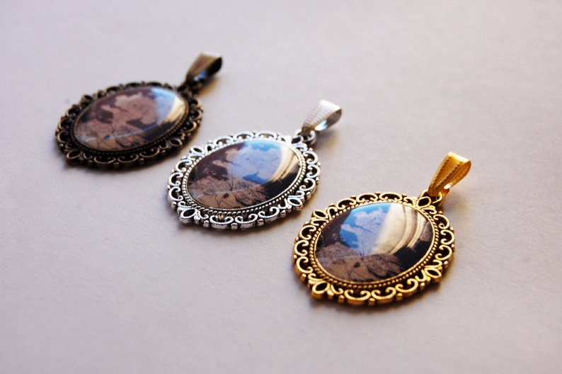 Game of Thrones Map Westeros Pendant Game of Thrones Necklace Westeros Necklace Game of Thrones Jewelry Westeros Map GoT Map