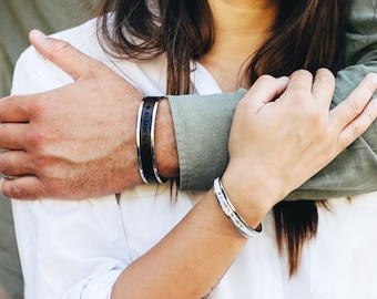 Passende Armbänder für Paare Hochzeitsgeschenk für Paar Personalisierte Geschenke Angepasst gravierte Armbänder Paare Armband