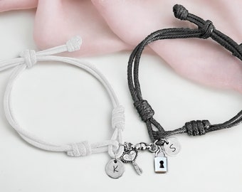Long distance bracelets, Couple bracelets, Matching bracelets, Personalized Gifts, Present for couple, His and hers lock key bracelet