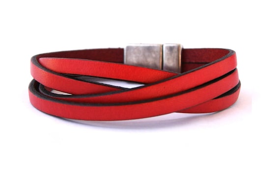 Suyi Bracciale Multistrato In Pelle Con Chiusura Magnetica E Cristallo, Regalo Per Donna, Frase Ispiratrice