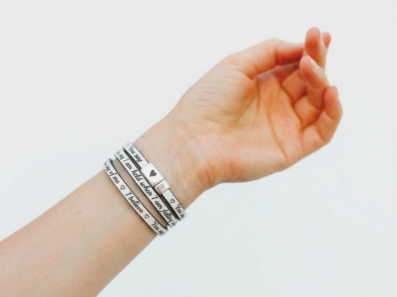 Pulsera de cuero personalizada / Regalo para el Día de la Madre para ella / Regalo personalizado para esposa, novia, mejor amiga / Regalo para colega imagen 9