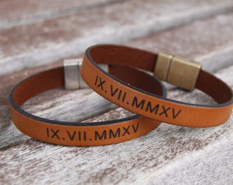 Anniversary Gift for Couple / Set of 2 Matching Bracelets / Couples Gift / Personalized Leather Bracelets / Roman Numeral Bracelet