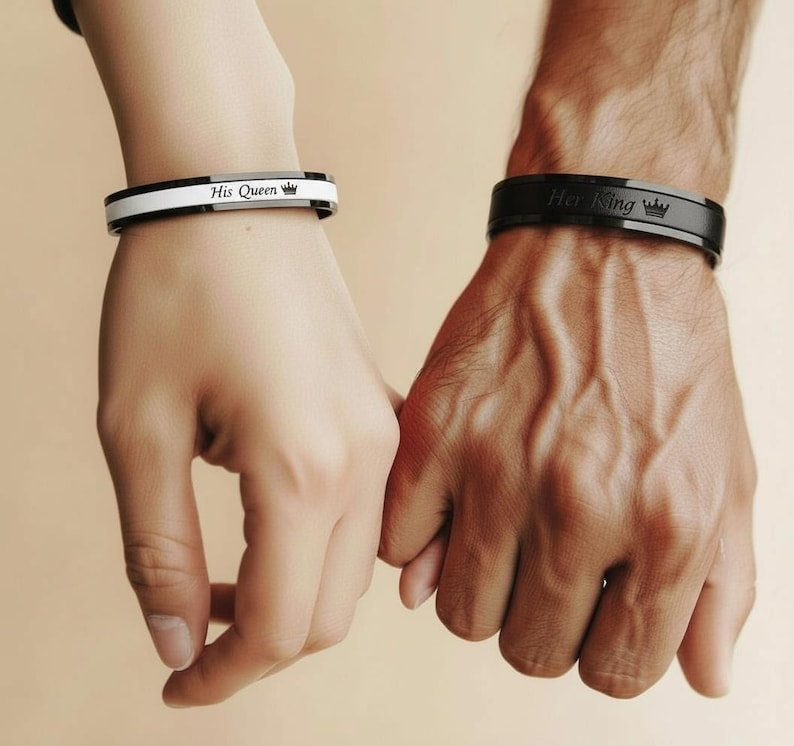 Bijoux Personaliseerbare armband voor koppels Gepersonaliseerde zijn en haar sieraden Ijzer Jubileum 6e huwelijksverjaardag Cadeaus voor stel Haar koning afbeelding 8