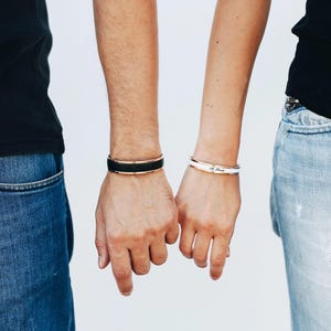 10 Jahre Jubiläum Geschenk für Paar, passende Armbänder, personalisierte Hochzeitstag Geschenkidee, 9. Jahrestag Geschenk, vergoldetes Set