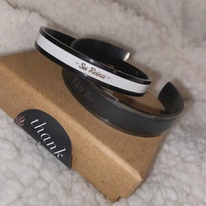 Bijoux Personaliseerbare armband voor koppels Gepersonaliseerde zijn en haar sieraden Ijzer Jubileum 6e huwelijksverjaardag Cadeaus voor stel Haar koning afbeelding 19