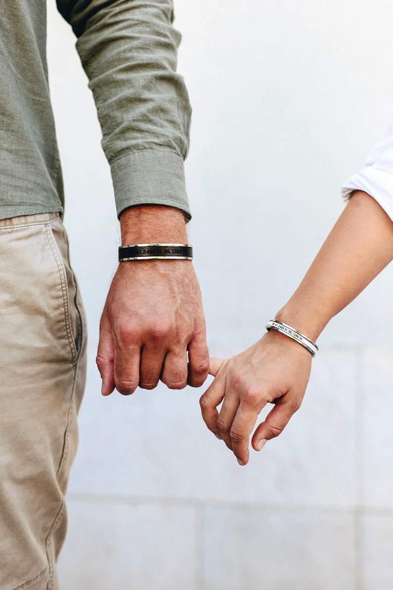 couples bracelets, set of 2 matching bracelets, stainless steel and genuine leather inlay, customizable, engrave your text, adjustable to most wrist sizes by bending, unique anniversary gift his and hers