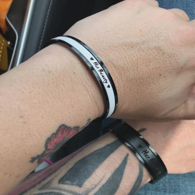 Bijoux Personaliseerbare armband voor koppels Gepersonaliseerde zijn en haar sieraden Ijzer Jubileum 6e huwelijksverjaardag Cadeaus voor stel Haar koning afbeelding 16