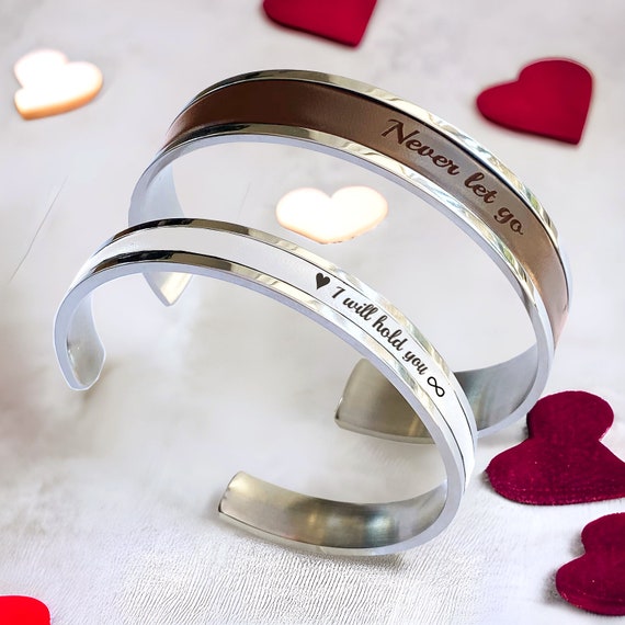 Regalos San Valentin hombre: Personaliza pulseras llaveros para tu pareja