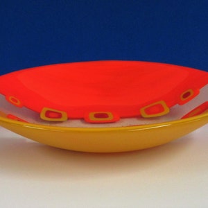 Mod Marigold Fused Glass Bowl image 4