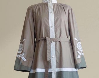 Impermeable COJANA de los años 70 para primavera/verano con mangas bordadas - Talla M-L