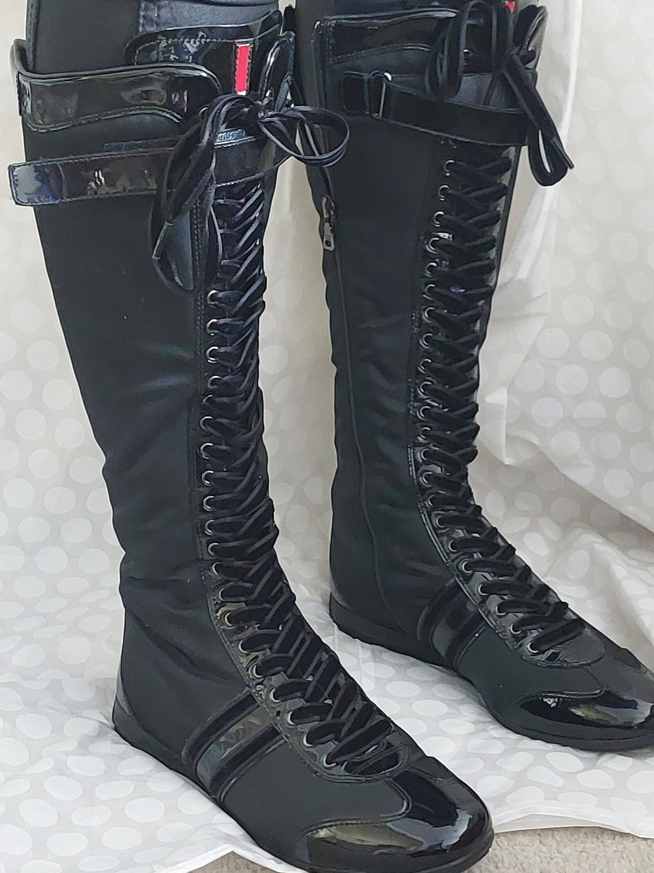 Knee high deals boxing boots