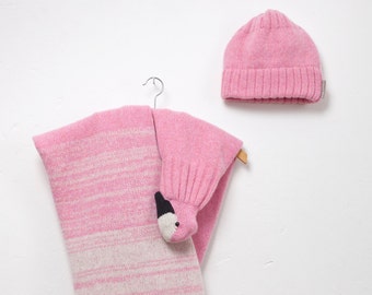 Flamingo Stole with Beanie made from soft Lambswool