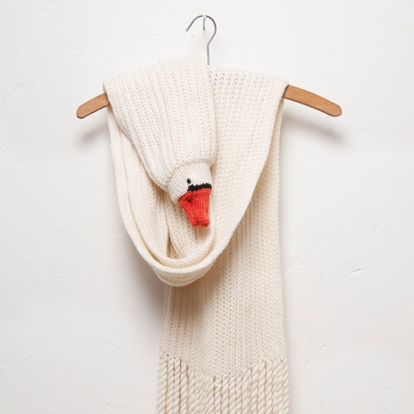 Knitted Bird with Fringes - Swan Scarf