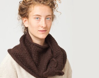 Foxy Scarf in Woodland Style knitted by Nina Fuehrer