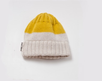 cockatoo beanie