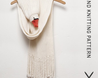 KNITTING PATTERN, Bird Scarf by Nina Führer