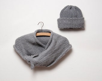 Foxy Scarf with Hat in grey, comfy scarf knitted with mohair, warm hat knitted with merino wool