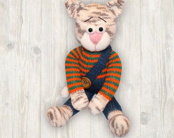 Thomas Cat Knitting Pattern, Knitted Cat