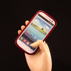 Samsung Galaxy S3 wood phone case hand-finished in red mahogany SALE image 3