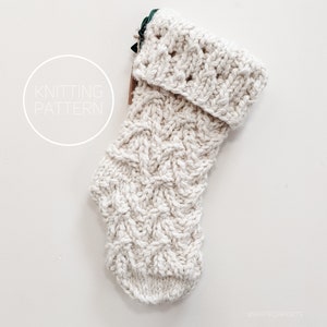 Magnolia Stocking Knitting Pattern