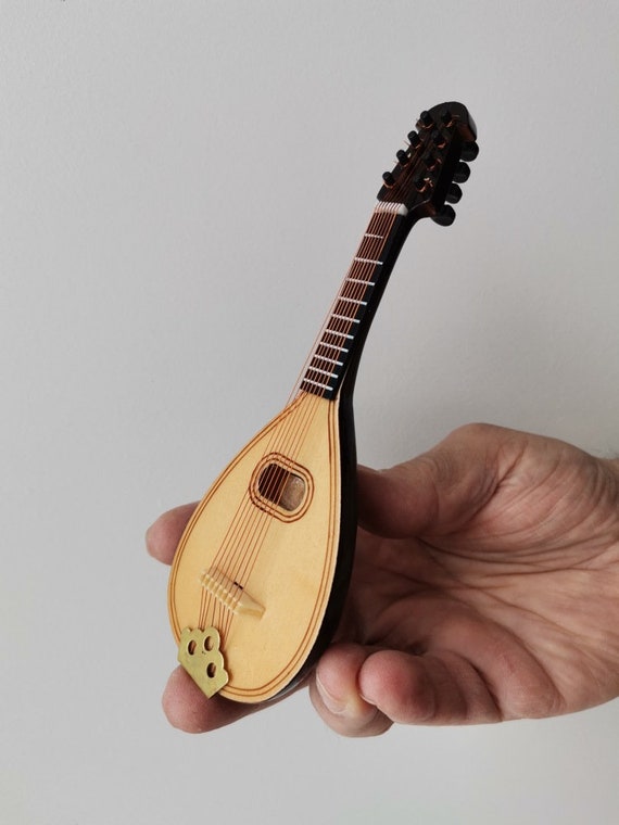 Vintage mandolin miniature, wooden mandolin miniature, musical instrument miniature, mandolin figure in faux leather case