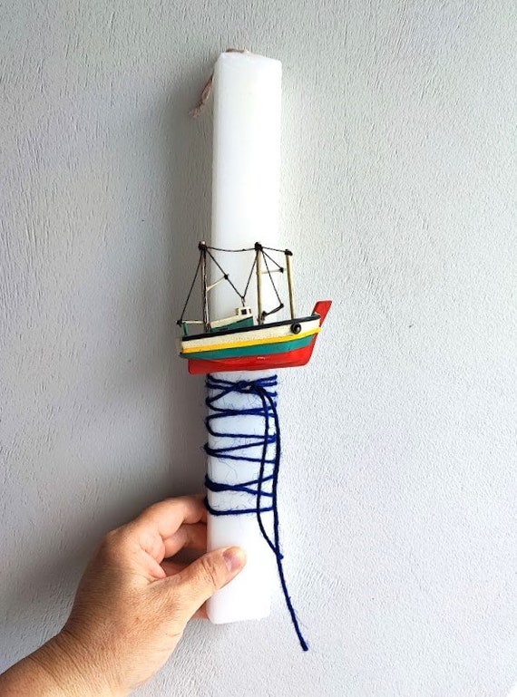 Sailboat Easter candle, Greek Easter candle with wooden sailboat magnet, Easter candle with retro boat magnet, λαμπάδα καραβι μαγνητης