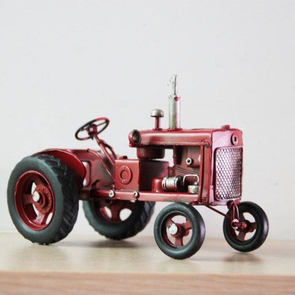 Roter Traktor Sammlerstück Miniatur, Metall Oldtimer-Traktor-Reproduktion, retro, rote Traktor Bauernhof Dekor, Oldtimer-Traktor-Miniatur, Herren Geschenk