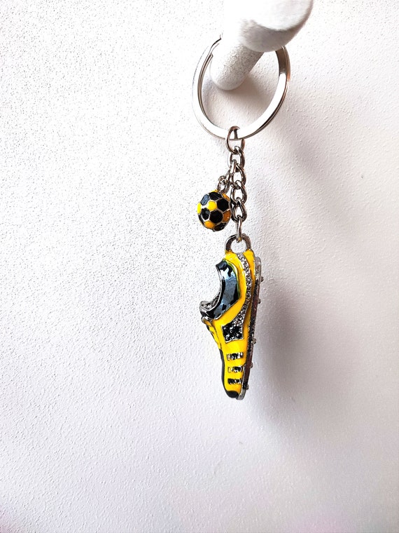 Football shoe keyring, yellow black football shoe, soccer shoe key ring, soccer shoe key chain, mens gift, μπρελόκ Αρης, μπρελόκ ΑΕΚ