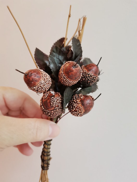 Acorn bouquet, small acorn bouquet of artificial fruit and leaves with real vine twigs, acorn supplies