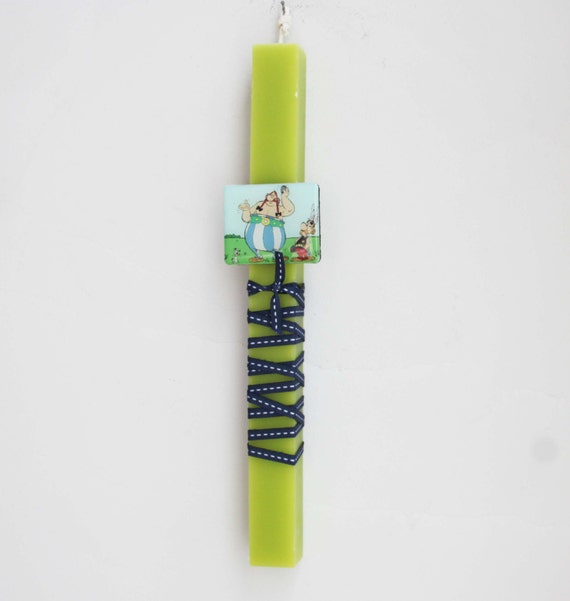 Obeliz Easter candle, boys' Greek Easter candle with Obeliz magnet, lime green candle with cartoon magnet and blue ribbon, λαμπάδα Οβελίz