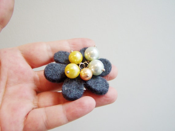 Grey felt brooch, charcoal grey felt brooch with flower pattern and colourful, faux  pearls, unique felt brooch, accent jewellery