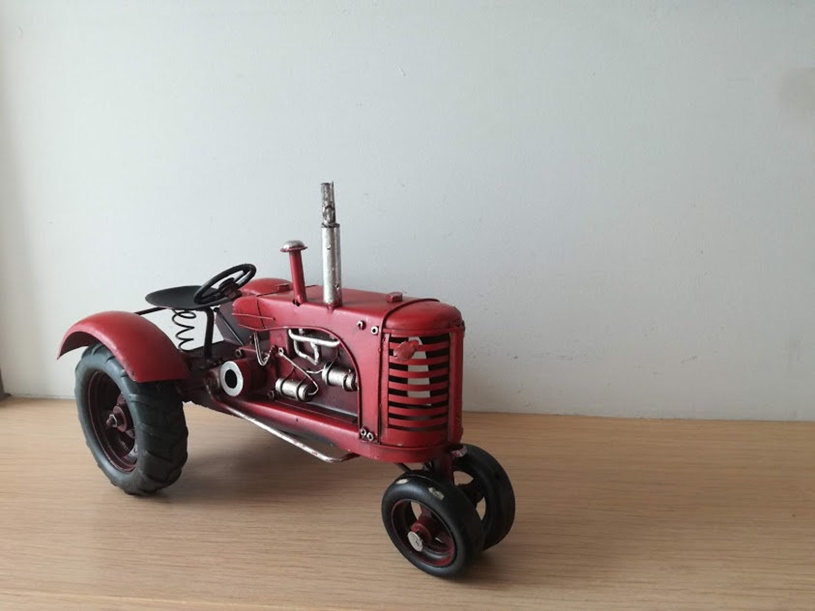 Tractor Massey Ferguson 65 MK II Tractor - 5ta Avenida Tractor Massey Ferguson 65 MK II Tractor - 5ta Avenida