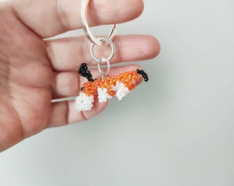 Doggy key ring, tiny beaded dog key chain charm,  brickstich doggy figurine key  holder