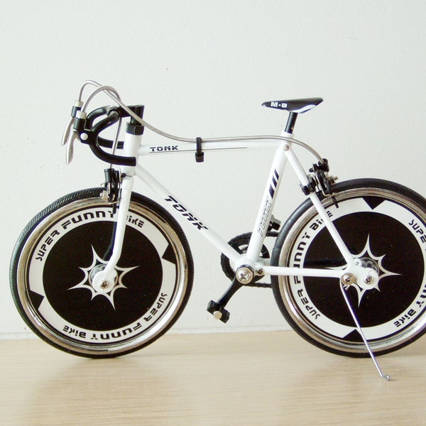 Black and white racing bicycle miniature, vintage, die cast alloy, collectible toy bike, Chinese, racing bike miniature