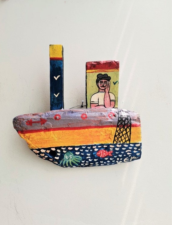 Sailor primitive painting, folk art shabby boat of reclaimed wood with sailor painted on, folk boat with Greek sailor, Greek folk art