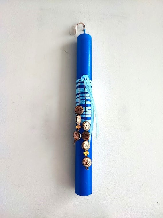 Blue Easter candle for men, royal blue thick candle with worry beads, open worry beads, begleri on blue, short Easter candle, Greek lambada