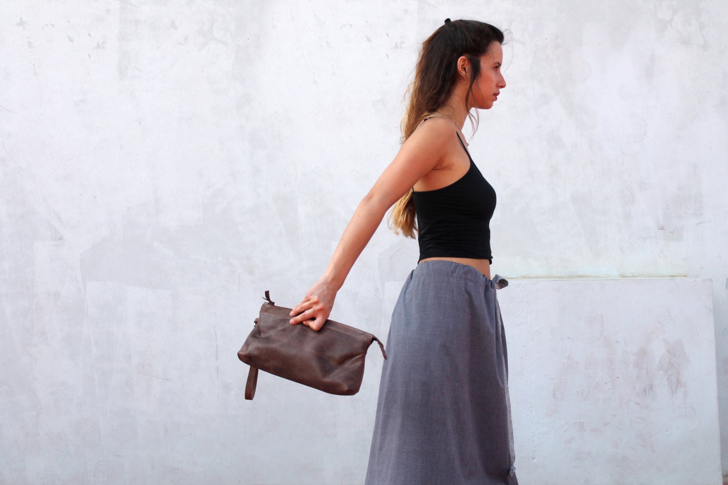 rustic pink leather clutch purse with zipper /& pockets women toiletry leather bag, big leather clutch bag with wristlet strap