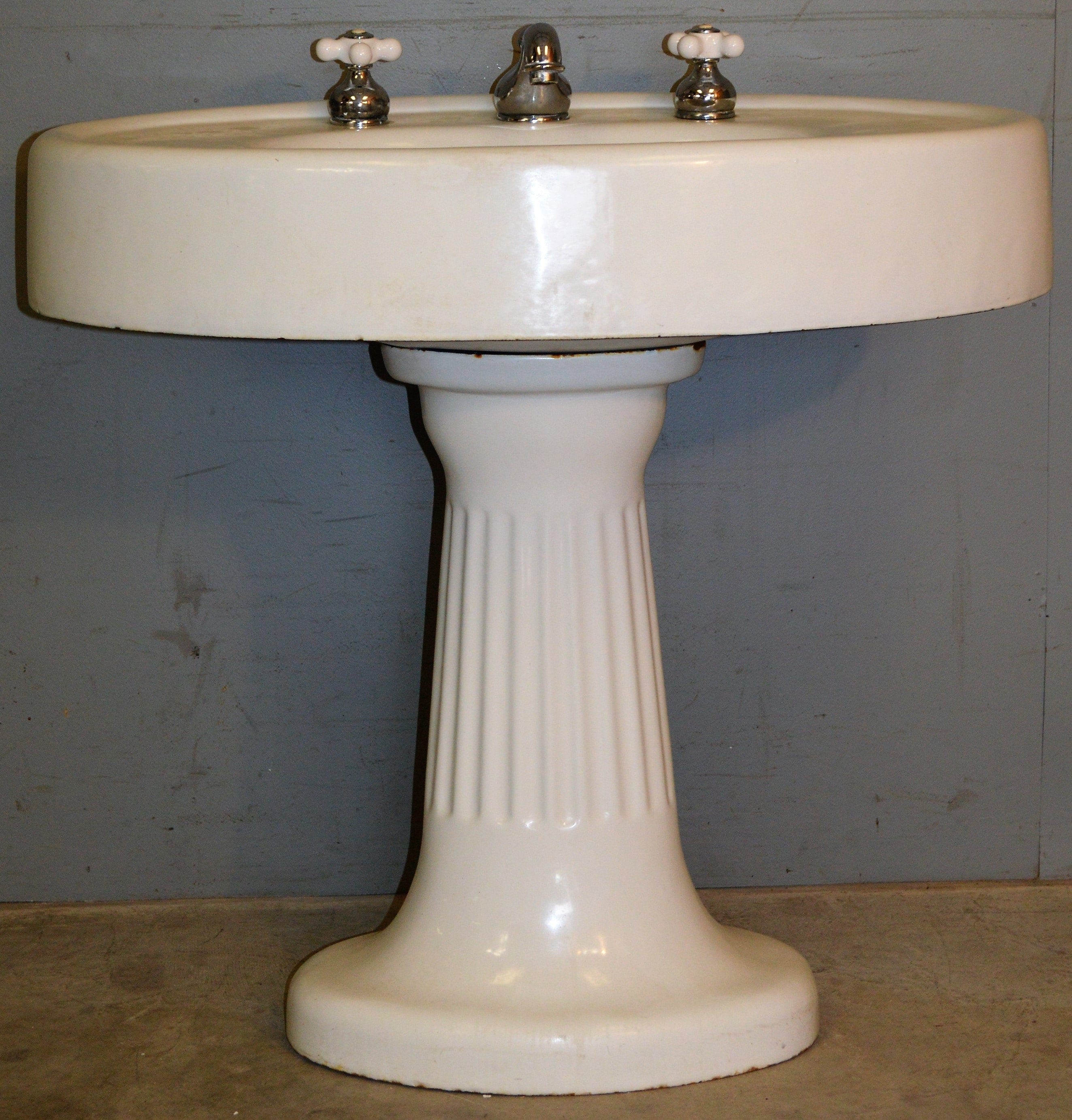 19614 Victorian Oval Porcelain Pedestal Sink by Standard Etsy